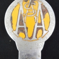 Vintage South Australian Automobile Association badge - Sold for $49 - 2016