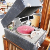 Vintage Edison Needle Type phonograph in black case with gilt decoration - Sold for $67 - 2016