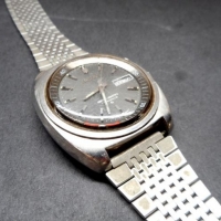 Vintage gents Seiko Bellmatic watch - Sold for $134 - 2016