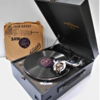 1930s Columbia Grafonola wind up grammophone in black case with 78rm records - Sold for $124 - 2018