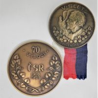 2-x-1980s-medallions-Jednota-Melbourne-1918-88-Commemorative-V-Slet-Viden-1982-Sold-for-50-2020