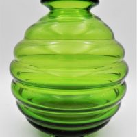 Vintage-Art-Deco-style-green-Art-Glass-ribbed-Beehive-form-vase-approx-19cm-H-Sold-for-43-2021