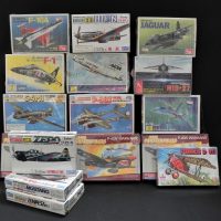 Approx-16-sealed-Plastic-Model-Plane-Kits-assorted-makers-and-crafts-inc-Foker-D-V11-F-18-Hornet-Mitsubishi-F-1-mostly-1-44-and-1-72-scale-Sold-for-68-2021