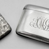 2-x-SSilver-Vesta-cases-gents-hip-shaped-hmark-Chester-1909-ladies-heavily-engraved-Bham-1892-TW-57-grms-Sold-for-112-2021