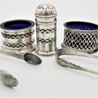 Group-lot-Hallmarked-Sterling-Silver-inc-2-x-Sugar-nips-Pierced-Salt-pot-mustard-pot-pepper-pot-all-blue-glass-liners-hallmarks-sighted-Sold-for-106-2021