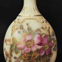 c1900-Royal-Worcester-hand-painted-Blushware-Vase-featuring-pink-flowers-gilding-marks-to-base-approx-105cms-H-Sold-for-50-2021