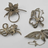 4-x-vintage-Marcasite-Brooches-some-silver-inc-flower-floral-bows-etc-Sold-for-62-2021