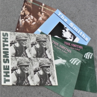 Small-Lot-of-THE-SMITHS-Vinyl-LP-Records-incl-The-Queen-is-Dead-Hateful-of-Hollow-The-World-Wont-Listen-Meat-is-Murder-Sold-for-81-2021