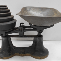Vintage-Cast-Iron-Kitchen-Scales-complete-with-set-of-6-imperial-weights-and-tin-tray-stamped-OK-26cm-W-Sold-for-43-2021