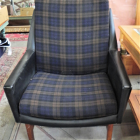 Vintage-Fler-Flerline-Leather-Arm-Chair-w-Brown-Watch-Tartan-Cushions-Casters-Sold-for-99-2021