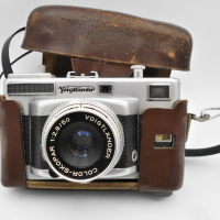 Vintage-Voigtlander-Vitessa-T-Camera-with-lens-in-its-original-leather-pouch-Sold-for-50-2021