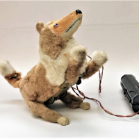 1950s-Alps-Japanese-boperated-Collie-plush-toy-with-remote-control-works-begs-etc-tatty-box-20cms-L-Sold-for-62-2021