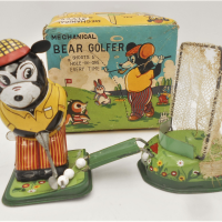 1959-tin-clockwork-Toplay-TPS-Japan-Toy-Bear-Golfer-with-box-works-replacement-balls-Sold-for-186-2021
