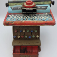 2-x-Britain-1950s-Tin-Toys-inc-Mettoy-Minor-Typewriter-CODEG-Cash-Register-Sold-for-50-2021