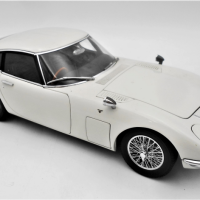 AUTOart-118-scale-model-Diecast-Toyota-2000-GT-Sold-for-149-2021