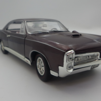 118-Scale-Diecast-Model-Car-1967-Pontiac-GTO-Hardtop-in-Plum-Mist-Model-Made-by-ERTL-Sold-for-50-2021