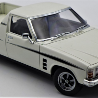 118-Scale-Diecast-Model-Car-1974-Holden-Sandman-Ute-in-White-Model-Made-by-Auto-Art-Sold-for-137-2021