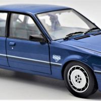 118-Scale-Diecast-Model-Car-1982-Holden-HDT-VK-Group-A-Peter-Brock-Special-SS-Commodore-in-Blue-Model-Made-by-Biante-Sold-for-161-2021
