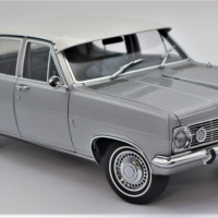 118-Scale-Diecast-Model-Car-HR-Holden-Premier-Sedan-in-Satin-Silver-Model-Made-by-AUTO-art-Sold-for-149-2021