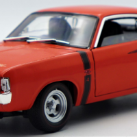 124-Scale-Diecast-Model-Car-1971-Chrysler-Valiant-Charger-RT-in-Orange-Model-Made-by-Signature-Sold-for-56-2021