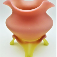 a-Vintage-Uranium-Burmese-Satin-Glass-vase-cream-footed-base-pink-upper-section-with-wavy-rim-13cm-H-Sold-for-93-2021