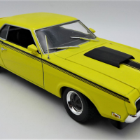 118-Scale-Model-Diecast-Car-1970-Mercury-Cougar-Eliminator-in-Yellow-w-Black-Racing-Stripes-Model-Made-By-Welly-Sold-for-56-2021