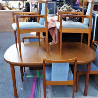 Mid-Century-Modern-Teak-7-Piece-Dining-Suite-w-Extension-Table-2-x-Carver-Seats-5-x-Dining-Seats-Sold-for-161-2021