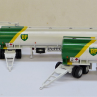 1-64-Scale-Model-Highway-Replica-Diecast-Model-BP-Kenworth-Tanker-Road-Train-with-extra-Trailer-68cm-L-Sold-for-149-2021