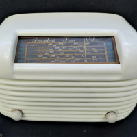 Early-1950s-cream-Bakelite-Precedent-Four-Valve-Radio-back-plate-missing-works-otherwise-gc-Sold-for-174-2021