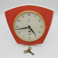 Retro-Kitchen-Wall-Clock-Orange-Ceramic-body-domed-glass-German-made-Peter-brand-working-and-keeping-time-with-winding-key-Sold-for-137-2021
