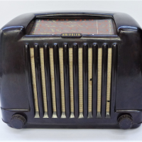 c1952-Kriesler-Reflex-brown-Bakelite-valve-Radio-Model-No-11-29-works-gc-Sold-for-149-2021