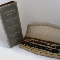 Boxed Conway Stewart  2pc FOUNTAIN PEN set - 14ct gold nib fountain pen & matching retractable pencil - Sold for $55 - 2012
