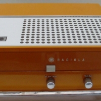 1960's AWA RADIOLA Portable Record Player - Sold for $73 - 2012