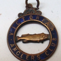 c1918-1919 VICTORIAN ANGLERS Club Enameled MEMBERSHIP Medallion - Numbered 273 & made by Stokes & Son Melb - Sold for $37 - 2012