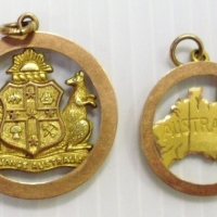 2 x vintage  9ct gold Medallions - Advance Australia & map  of Australia in circle - TW 34 grms - Sold for $104 - 2012