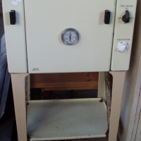 1950's GEC Small sized White & Cream Enamel KITCHEN STOVE - HotplateBoiler to top, Temp Gauge to oven door, etc - Fab Cond - Sold for $49 - 2012