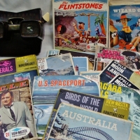 Vintage Bakelite Viewmaster and quantity of reels  including Flintstones, Wizard of Oz and the Man from UNCLE - Sold for $85 - 2015