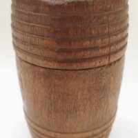 1900 barrel shaped turned wooden vesta case - Sold for $24 - 2016