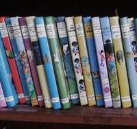 Shelf lot of Enid Blyton books publ  by Dean & Sons - Sold for $134 - 2016