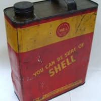 Vintage red Shell oil can Carnea Oil 4l - Sold for $50 - 2016
