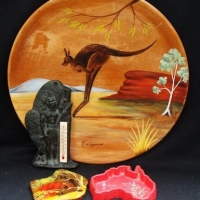 Small group lot Australian and Aboriginal themed items incl Aughtie hand painted timber charger, hand painted petrified wood, etc - Sold for $27 - 2016