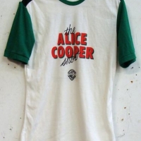 Original vintage 1977 Alice cooper Australian tour t-shirt - Sold for $124 - 2016