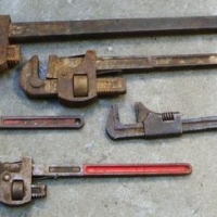 Lot 135.1 - Group lot large pipe wrenches incl - Dowidat, etc