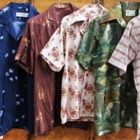 6 x Fab Vintage MENS Short sleeved SUMMER LEISURE Shirts - Fab Patterns & various labels, etc - one AS NEW w Original Swing Tag - all MediumLarger siz - Sold for $50 - 2016