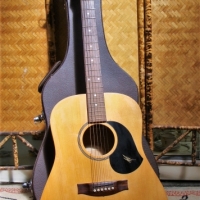 Australian Made MATON '125 Natural Series' acoustic steel string guitar with brown hard case - Sold for $621 - 2016