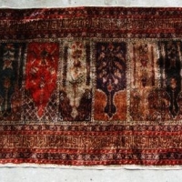 Hand-woven Persian wool prayer rug - Sold for $62 - 2016