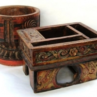 Vintage Indonesian Mortar and betel nut box with sliding lid - Sold for $31 - 2016