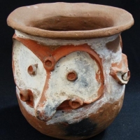 Vintage PNG Aimbon pottery two faced Noranggau sago storage pot - approx h 16cm - Sold for $25 - 2016