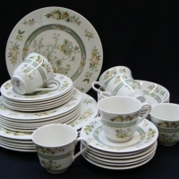 Royal Doulton Tonkin 1970's dinner set for six with lovely green botanical pattern - Sold for $27 - 2016