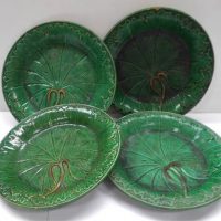 4 x 19th C Green English Majolica Grape leaf pattern plates - Sold for $43 - 2018